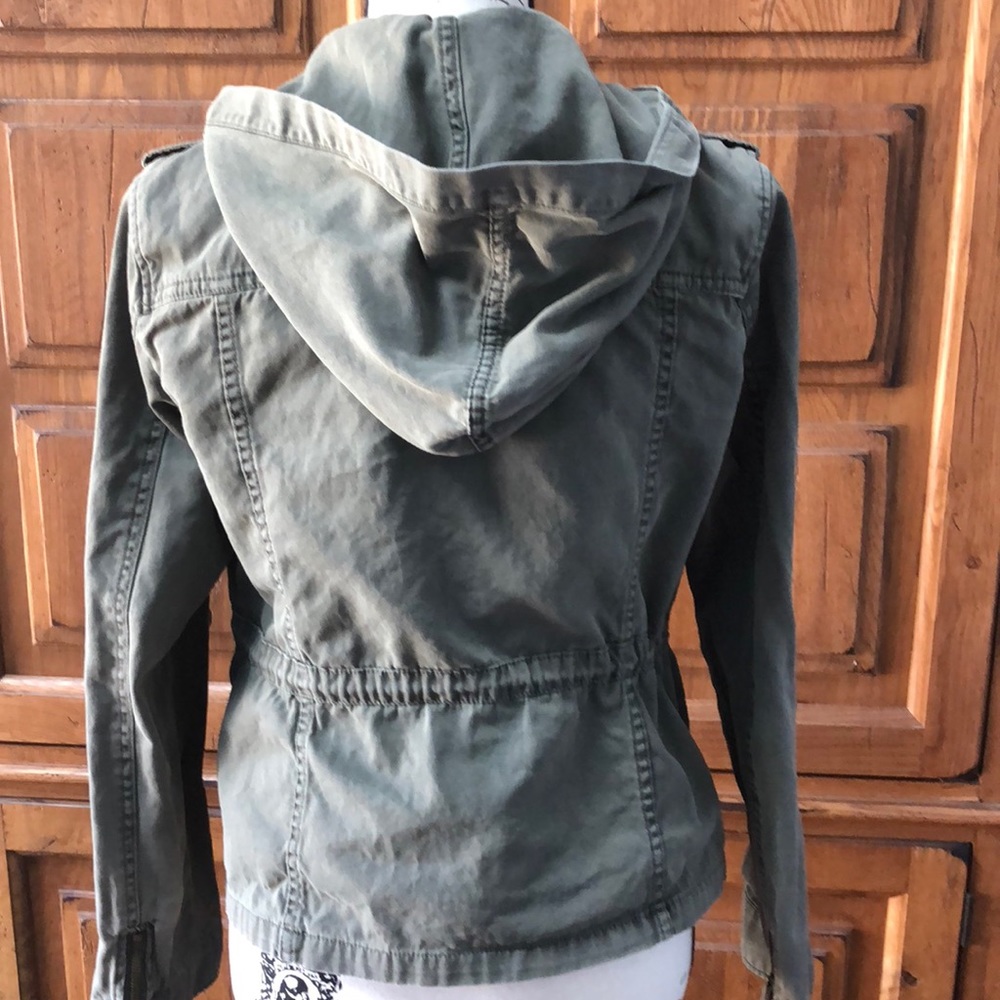 Jacket - Picture 2 of 4